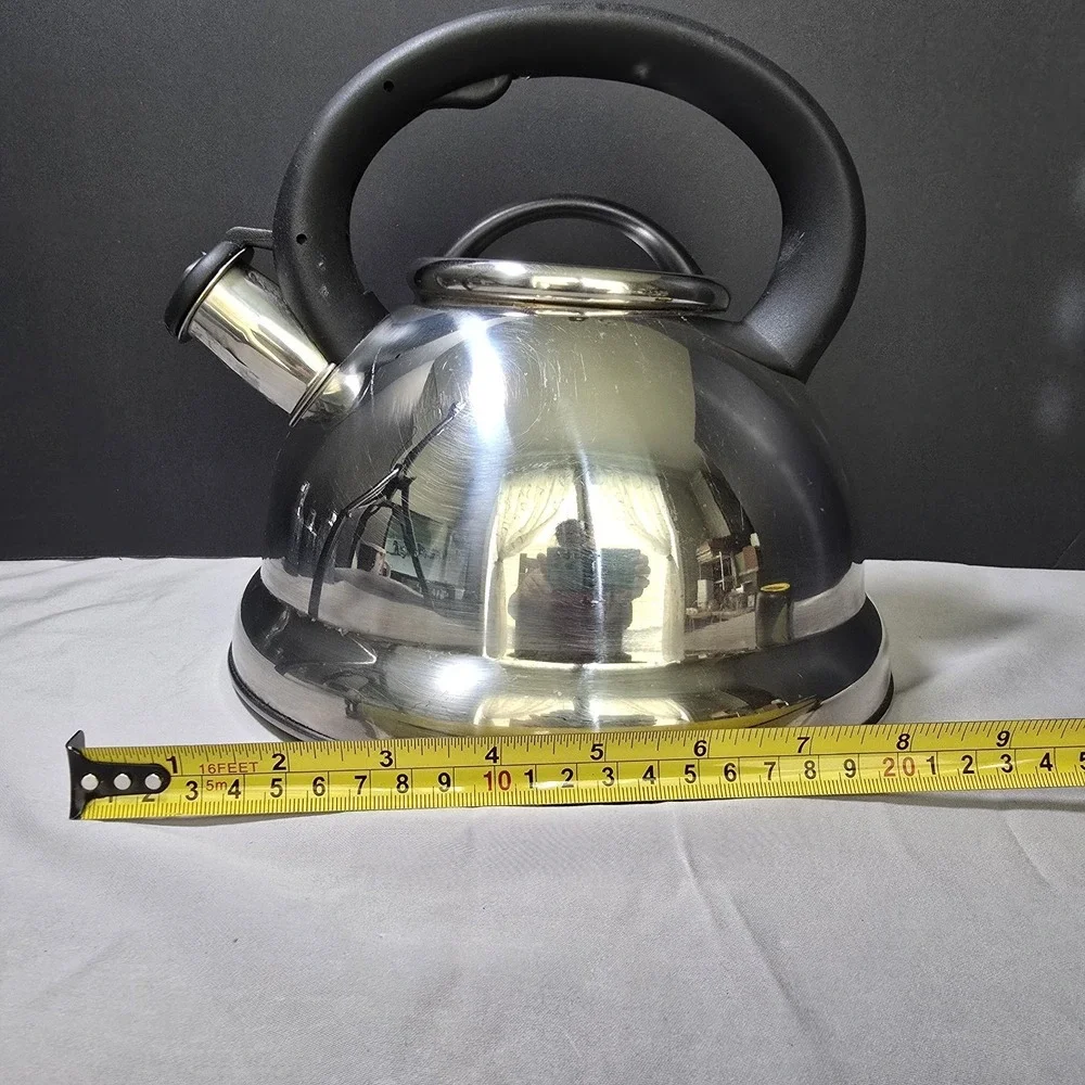 Aramco Alpine Cuisine Tea/Water Whistling Kettle 2.5 L StainlessSteel Encapsulad